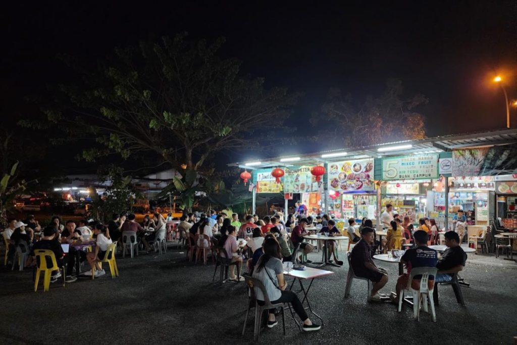 Top 10 Best Food Hunting Places in Sibu 2025 7 Muhibah-Hawker-Centre-