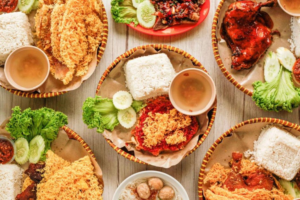 Top 8 Best Ayam Geprek in KL & Selangor 2025 11 Restoran-Ayam-Geprek-Paragon-