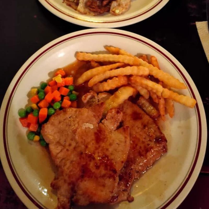 10 Chicken Chop Terbaik di Ipoh 2025 13 Scotch-Restaurant-Pub-