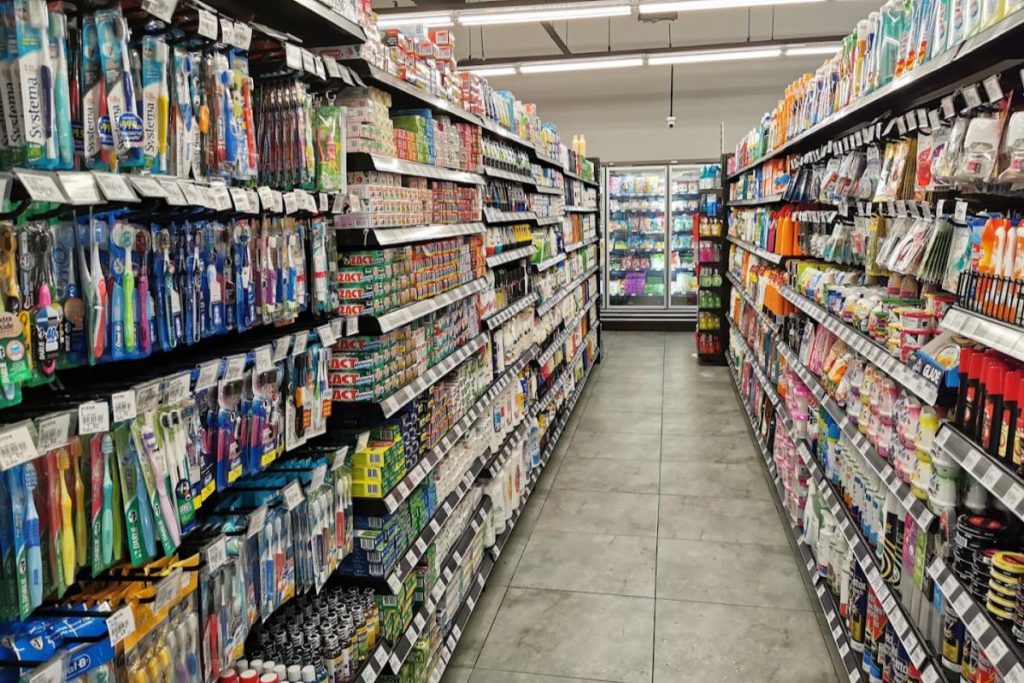 10 Kedai Runcit Terbaik di Lembah Klang 2025 17 Selections-Groceries-@-G-Village-