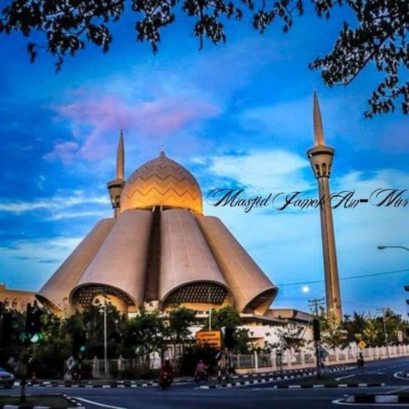 Top 10 Best Things To Do in Labuan 2025 15 Stop-by-To-View-the-Unique-Structure-of-the-Masjid-Jamek-An-Nur-