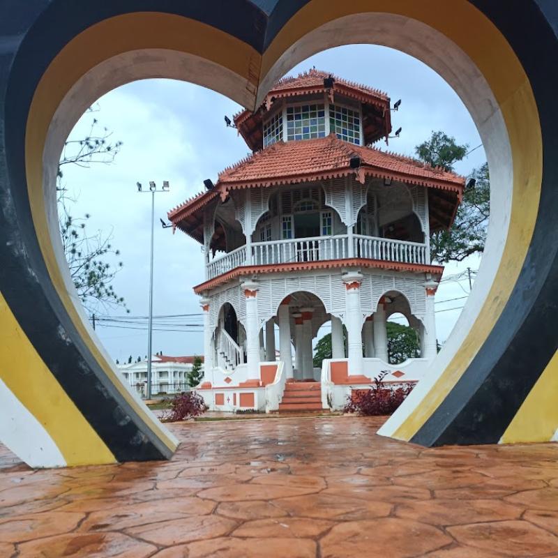 10 Aktiviti Menarik Untuk Dilakukan di Kuala Kangsar 2025 15 Take-a-Picture-of-the-Pavilion-Tower-