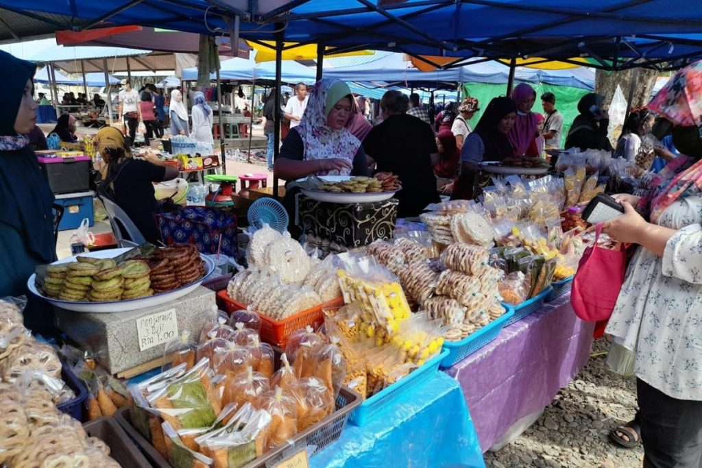 Top 10 Best Things To Do in Kota Belud 2025 5 Tamu-Kota-Belud-