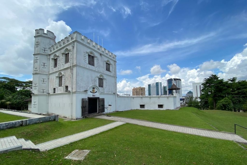 Top 10 Best Museums in Sarawak 2025 6 The-Brooke-Gallery-at-Fort-Margherita-