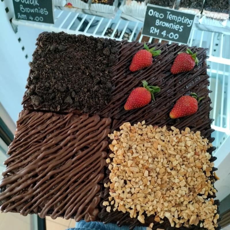 <strong>10 Brownie Terbaik di Ipoh 2025</strong> 21 Tinie-Bakery-