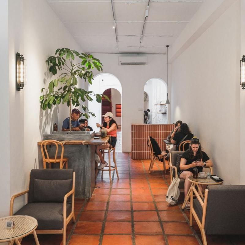 8 Roti Bakar Perancis Terbaik di Penang 2025 4 Urban-Daybreak-