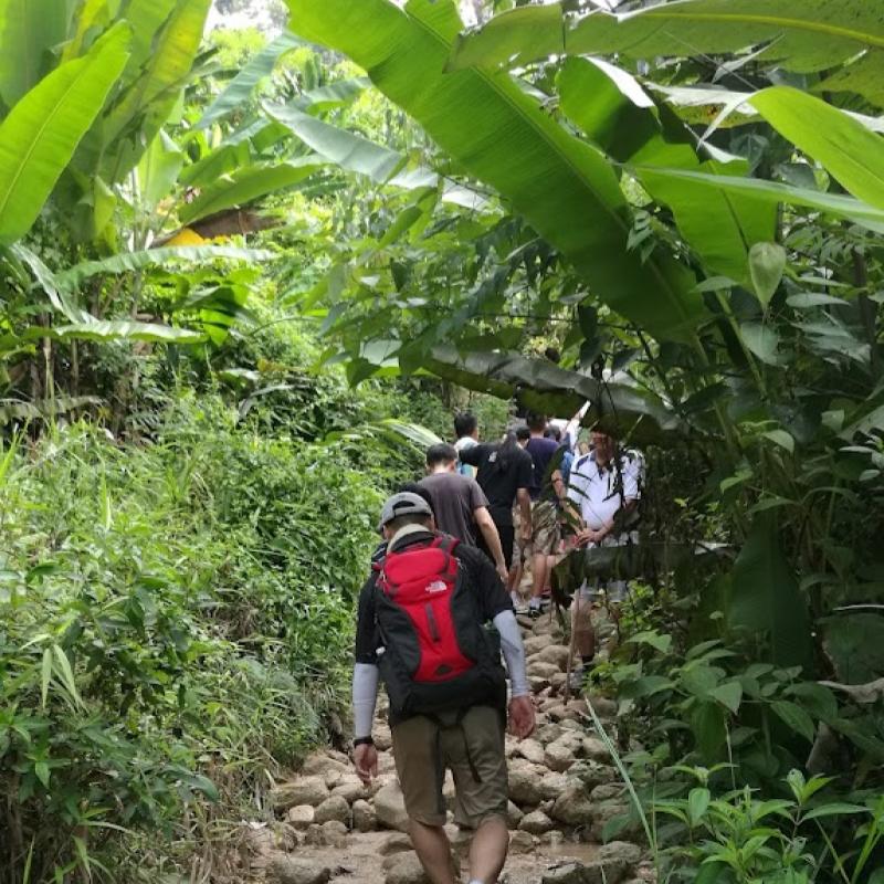 10 Tempat Mendaki Terbaik Berdekatan Puchong 2025 15 Apek-Hill--