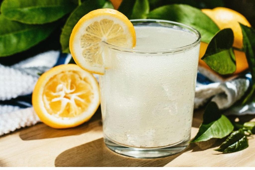 Best And Easiest Cocktail Recipes You Can Make At Home 1 Best-And-Easiest-Cocktail-Recipes-You-Can-Make-At-Home-x-