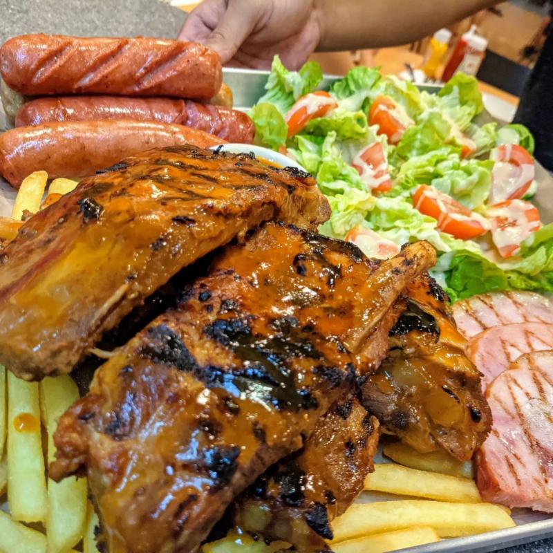 20 Restoran Terbaik di Petaling Jaya 2025 23 Bettys-Midwest-Kitchen-