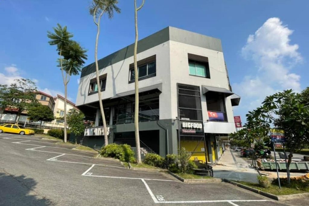 7 Pavlova Terbaik di Johor 2025 2 Big-Food-FB-Nong-Chik-Height