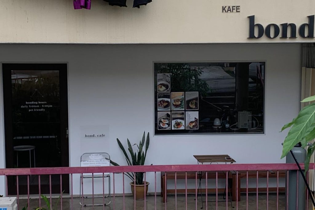 20 Kafe Terbaik di Cheras 2025 40 Bond-Cafe
