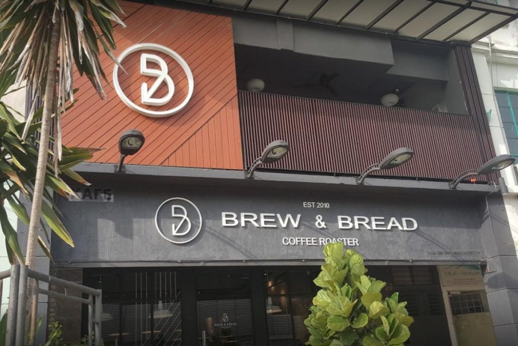 6 Makanan Barat Terbaik di Kota Kemuning 2025 2 Brew-Bread-