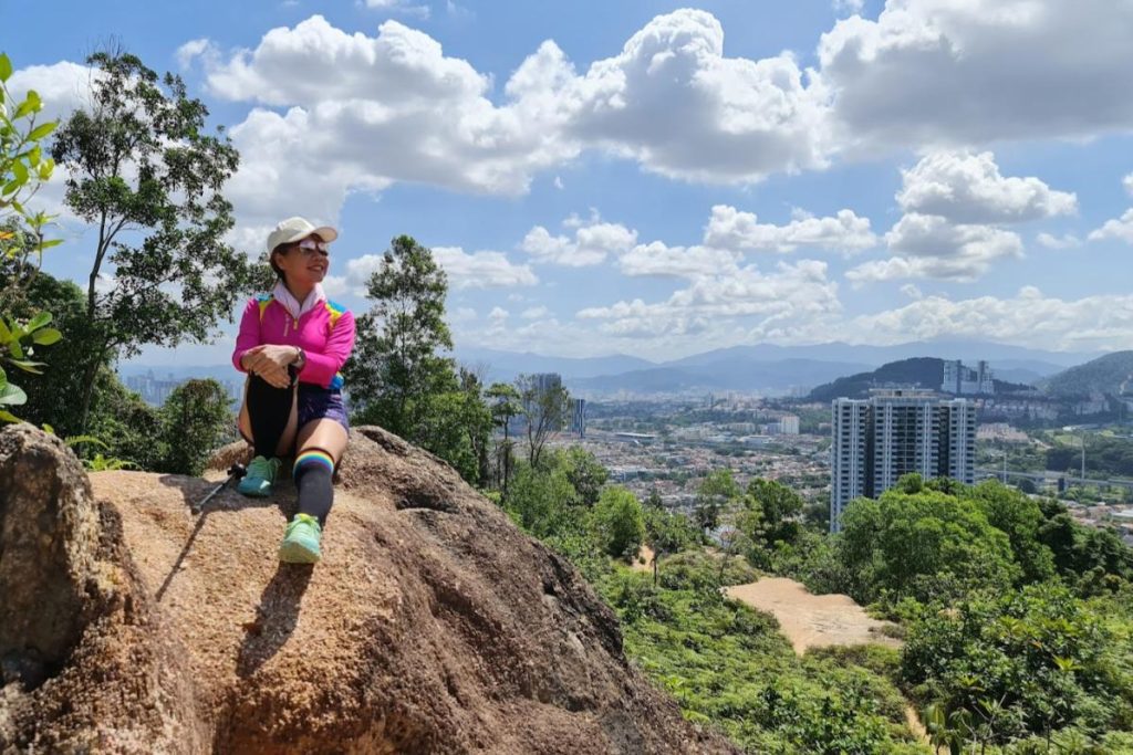 10 Tempat Mendaki Terbaik Berdekatan Cheras 2025 8 Bukit-Besi-Trailhead-