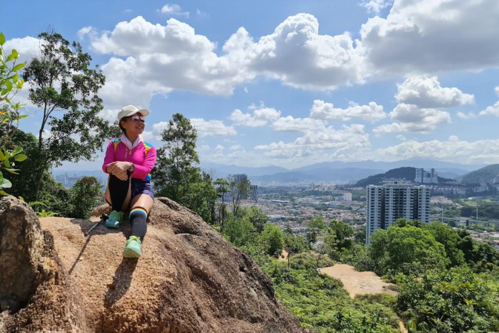 10 Tempat Mendaki Terbaik Berdekatan Puchong 2025 12 Bukit-Besi-Trailhead