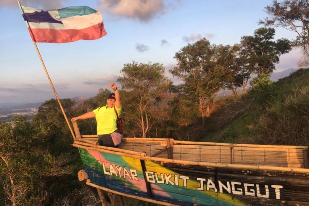 10 Tempat Mendaki Terbaik di Sabah 2025 9 Bukit-Janggut-