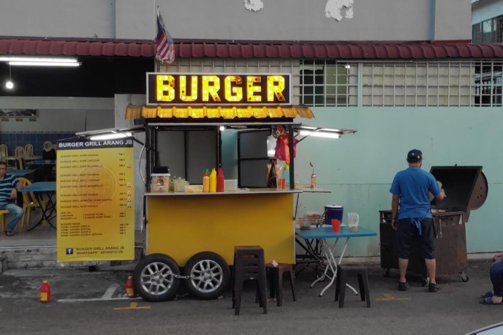6 Roti John Terbaik di Johor 2025 10 Burger-Grill-Arang-JB