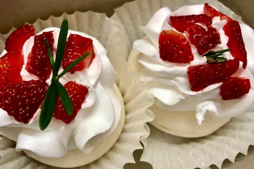 7 Pavlova Terbaik di Johor 2025 13 Cakes-by-Fash-