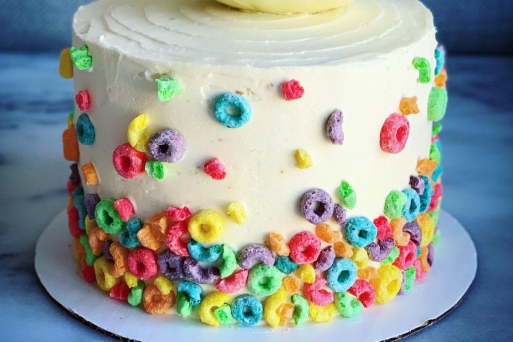 10 Most Creative Ways to Decorate a Cake 5 Cereal-Cake--x-