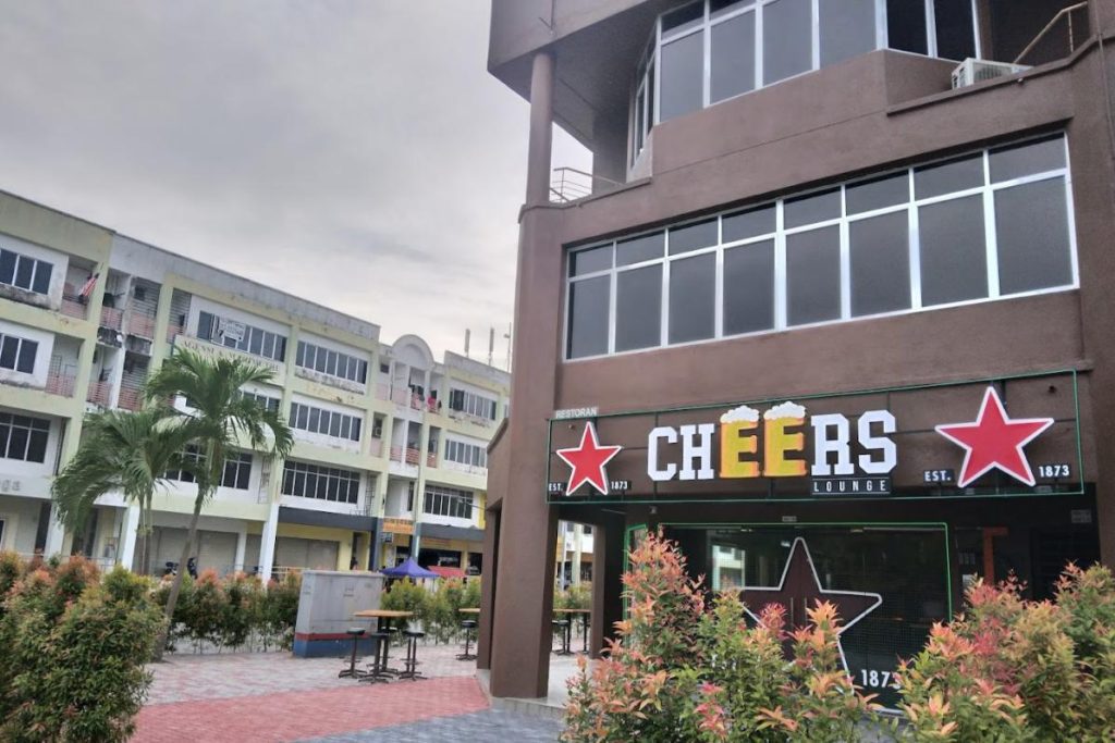 Top 10 Best Pool & Snooker Places in Seremban 2025 14 Cheers-Lounge