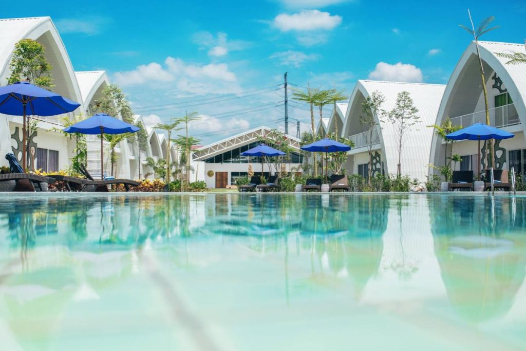 Top 10 Best Swimming Pool in Cyberjaya 2025 8 Dash-Box-Hotel-