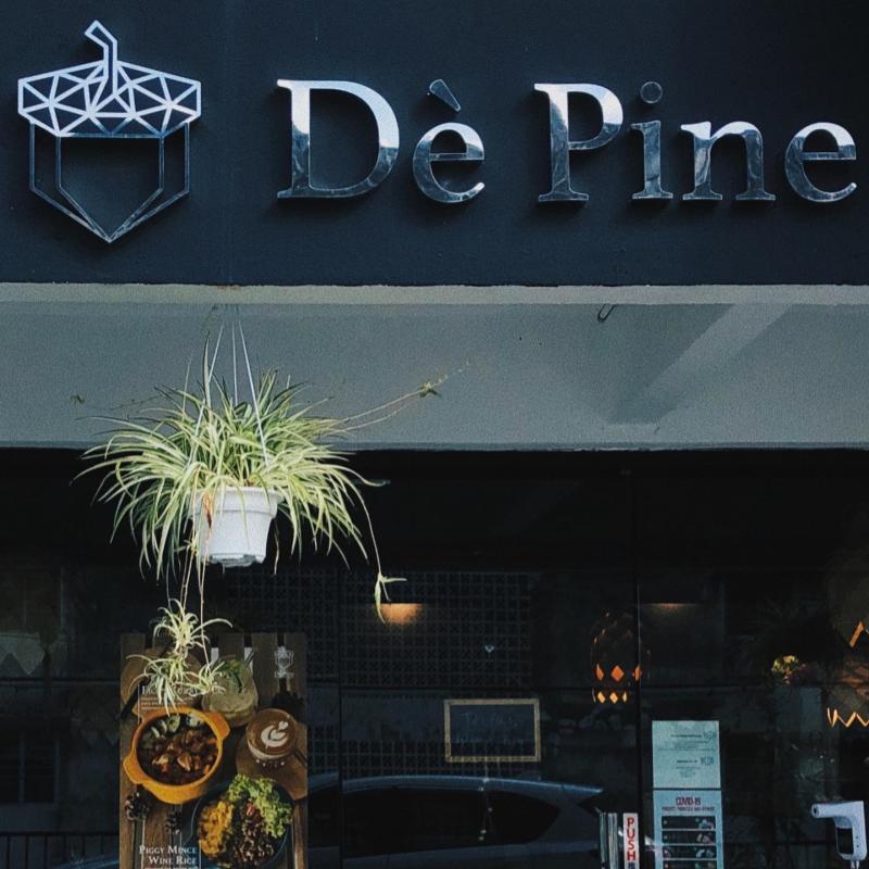 20 Kafe Terbaik di Cheras 2025 38 De-Pine-Cafe