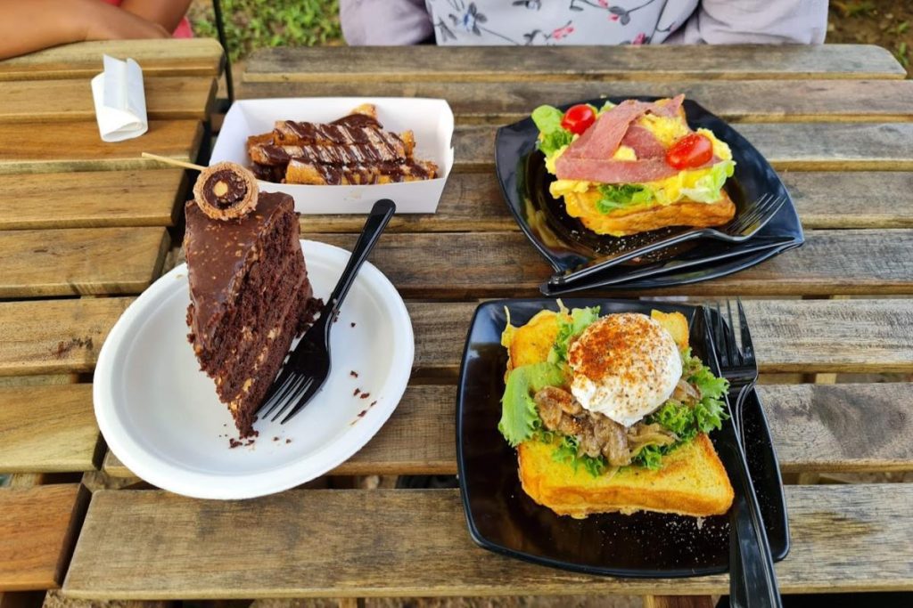 Top 7 Best Desserts in Putrajaya 2025 5 Ekues-Cabin-Cafe-