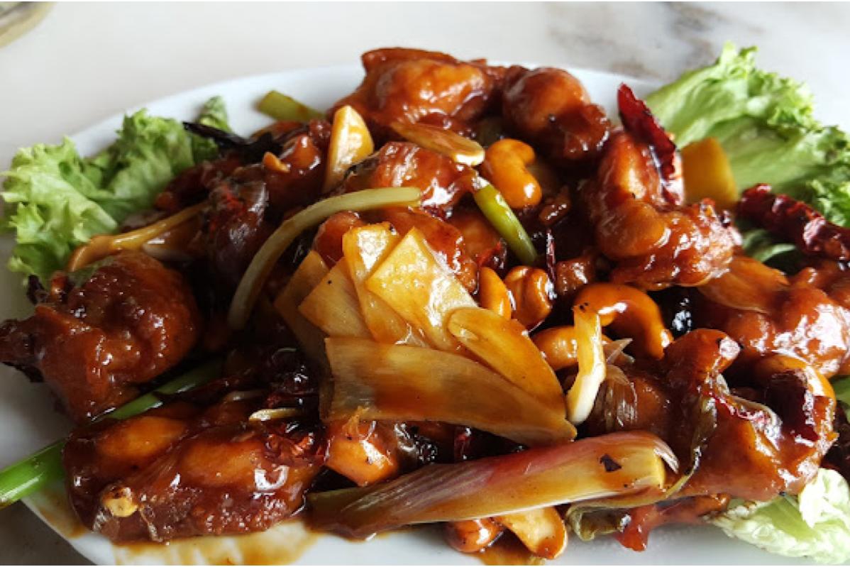 Top 10 Best Chinese Muslim Restaurants in Johor Bahru 2025 13 Eleven Kitchen 1