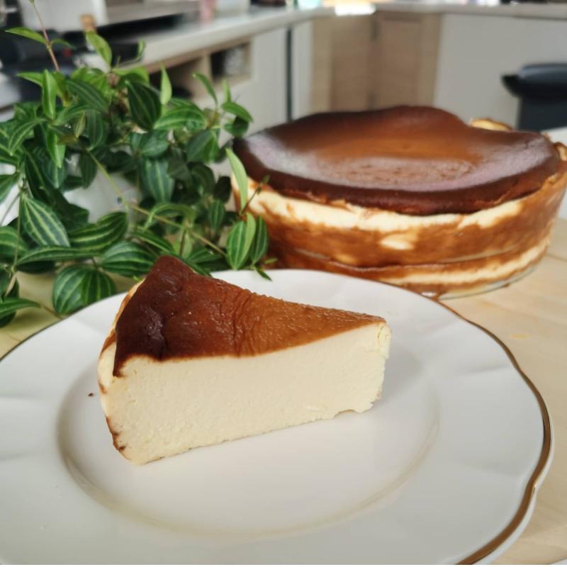 Top 10 Best Cafes in Puchong 2025 14 Empty-Cup-original-burnt-cheesecake