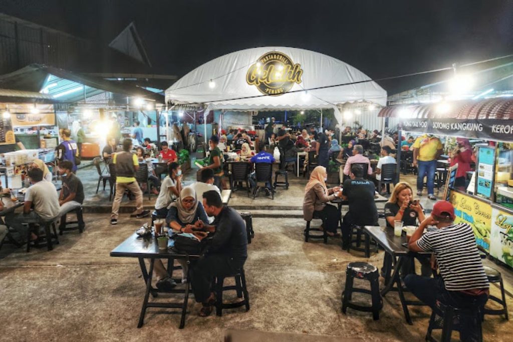 4 Pisang Goreng Cheese Terbaik di Pulau Pinang 2025 2 Gelaihh-Cafe-