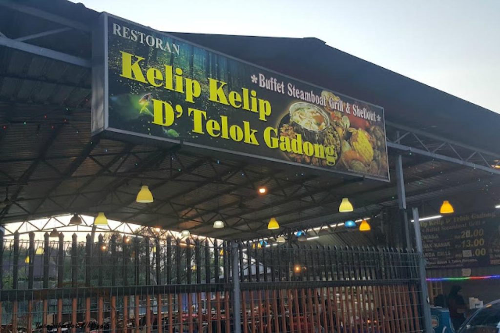 8 Restoran Steamboat Terbaik di Klang 2025 8 Kelip-Kelip-D-Telok-Gadong-Steamboat-Grill-Buffet