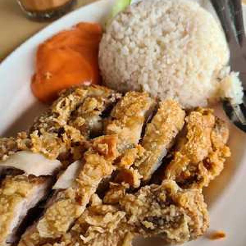 Top 10 Best Chicken Rice in Sarawak 2025 19 Ken-Salad-Chicken-Rice-