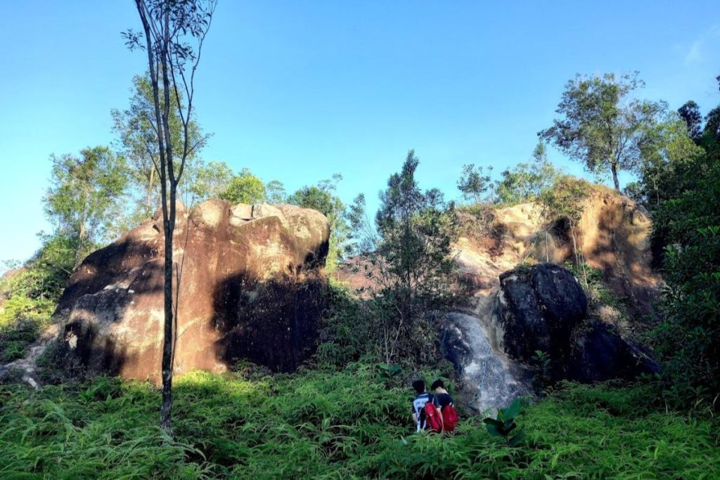 10 Tempat Mendaki Terbaik Berdekatan Puchong 2025 7 Ketumbar-Hill--