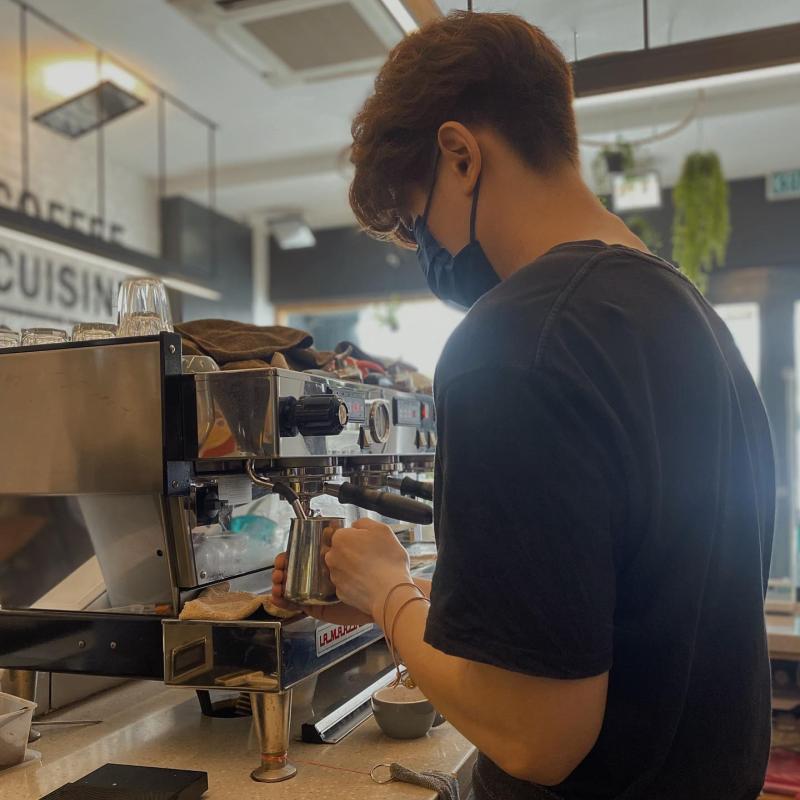 <strong>10 Kedai Kopi Terbaik di Pulau Pinang 2025</strong> 16 Kraffmen