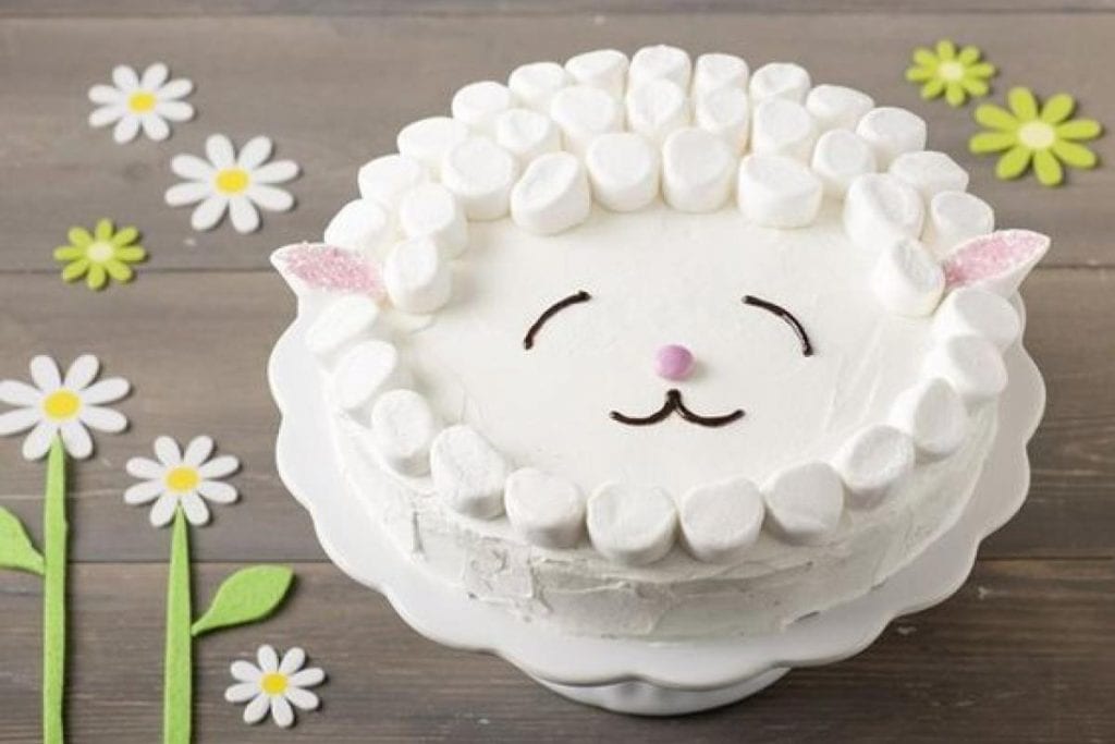 10 Most Creative Ways to Decorate a Cake 11 Marshmallow-Cake-x-