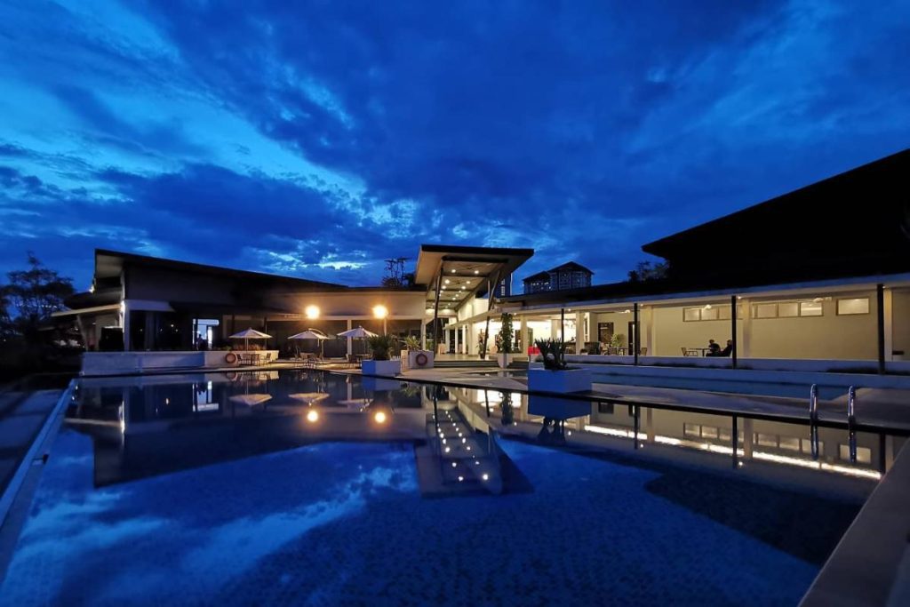 Top 10 Best Swimming Pool in Putrajaya 2025 18 Palm-Garden-Infinity-Pool-