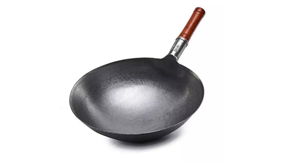 Top 10 Best Woks In Malaysia 2025 8 Pre-Seasoned-Traditional-Non-coated-Round-Bottom-Carbon-Steel-Pow-Wok-with-Wooden