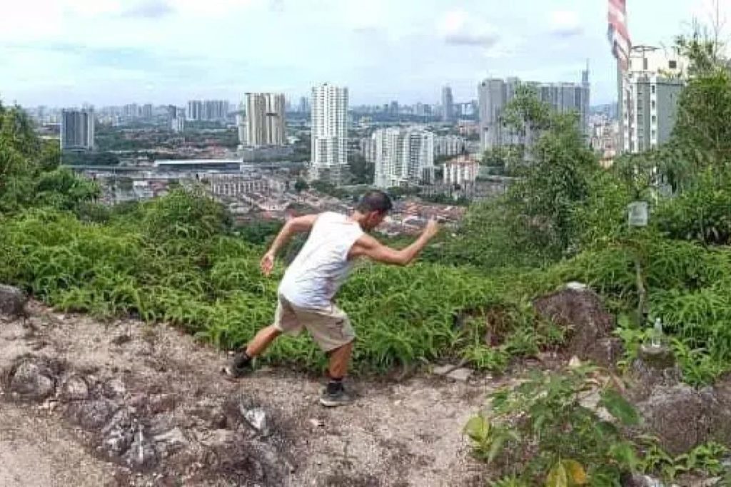10 Tempat Mendaki Terbaik Berdekatan Cheras 2025 20 Pudu-Ulu-Hills-Peak-