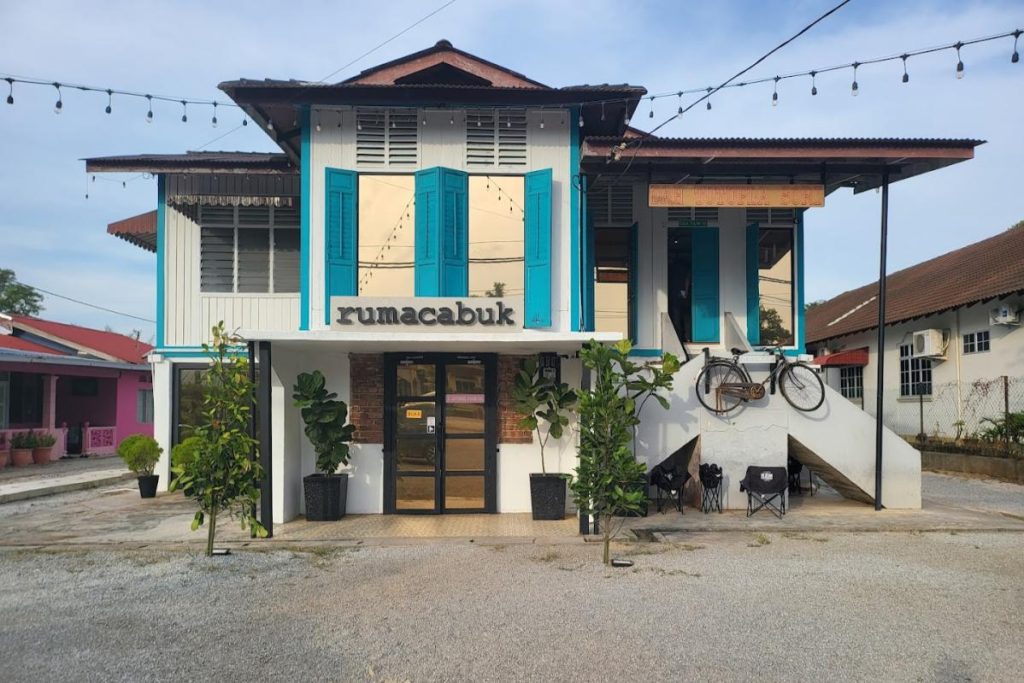 7 Pavlova Terbaik di Johor 2025 8 Rumacabuk