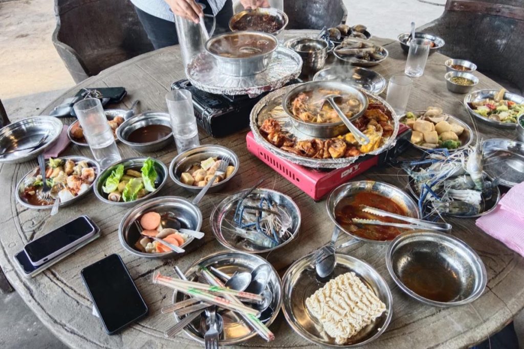 8 Restoran Steamboat Terbaik di Sungai Petani 2025 3 Santai-By-The-Garden-Sungai-Petani-