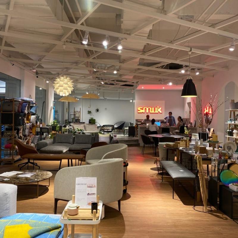 8 Kedai Perabot Mampu Milik Terbaik di KL 2025 7 Smuk-Living-