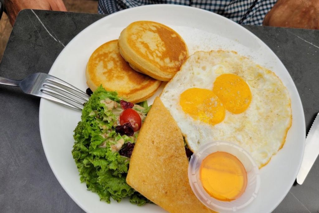 10 Kafe Terbaik di Bukit Jelutong 2025 9 Stesen--