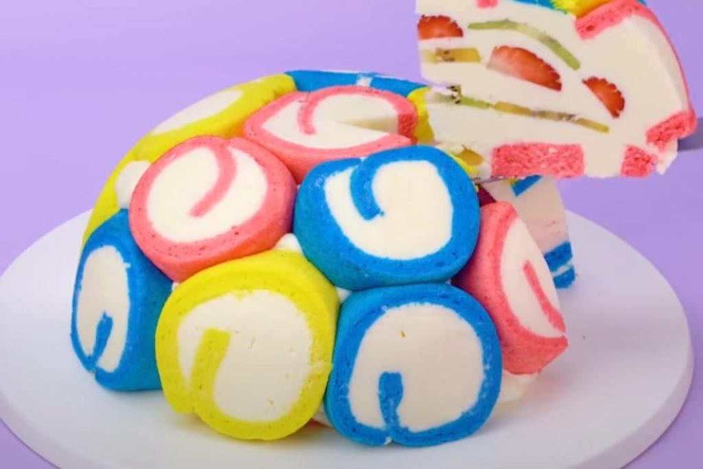 12 Easy & Quick Decorating and Dessert Ideas | Simple Tutorial 3 Swissroll-Dome-with-Fruits-x-