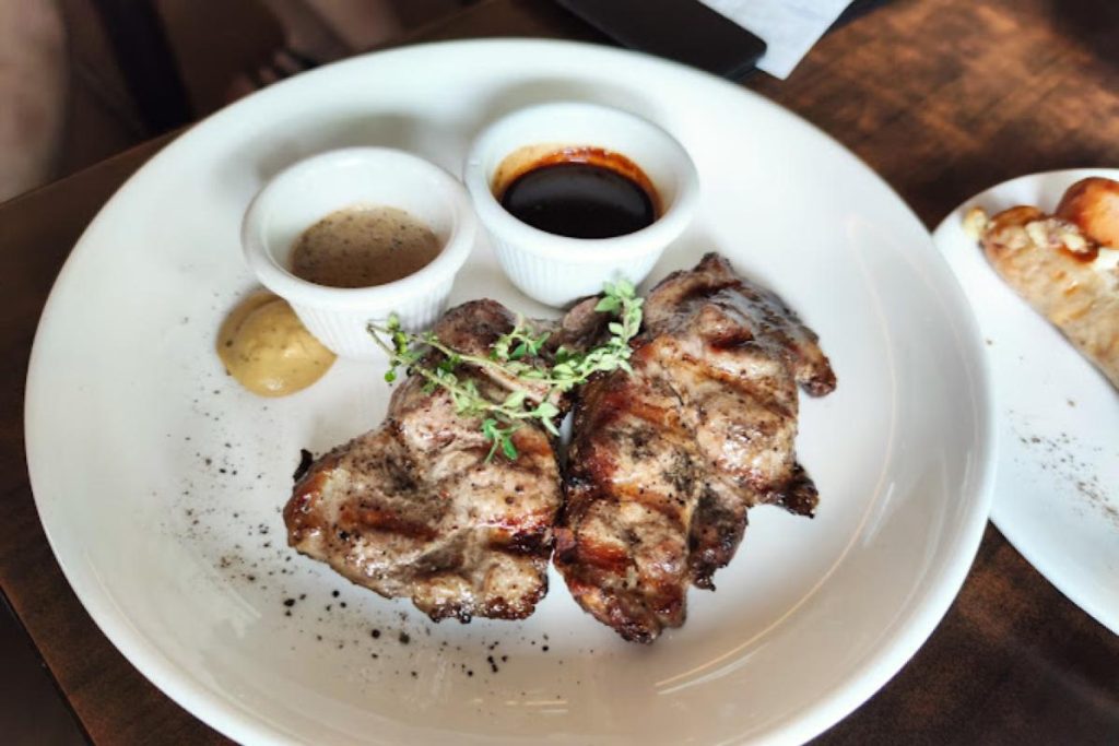 10 Restoran Makanan Barat Terbaik di Cheras 2025 3 Anne-Elizabeth-The-Deli-Restaurant-