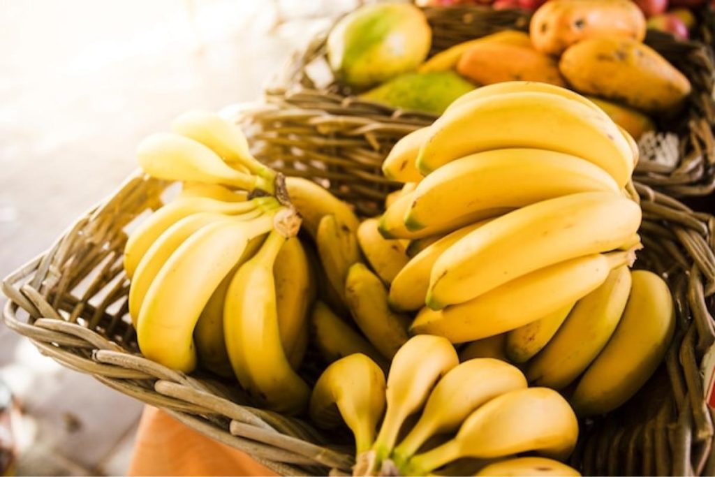 Top 15 Best Foods for Gastritis in Malaysia 2025 3 Banana
