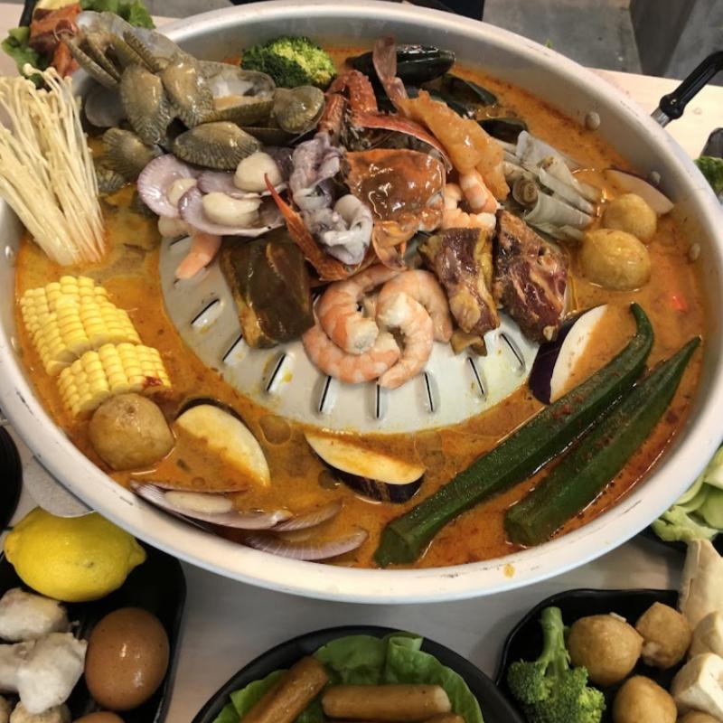 Top 8 Best Steamboat Restaurants in Melaka 2025 5 Bara-Bara-Api-Steamboat-Grill-