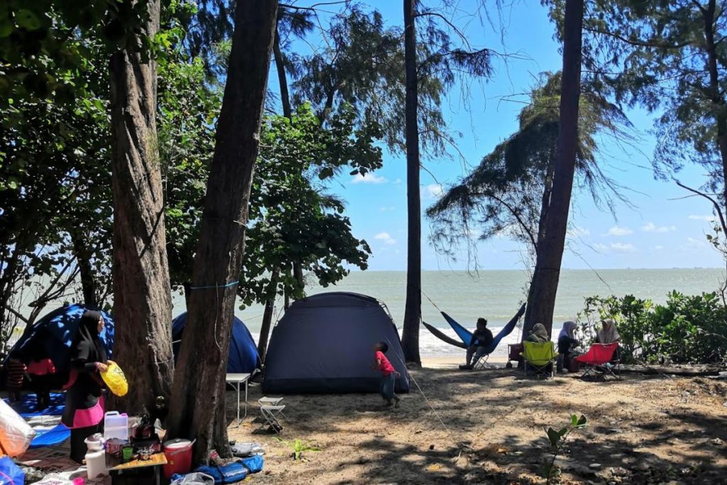 10 Tapak Perkhemahan Terbaik di Johor 2025 14 Campsite-Tok-Isa-