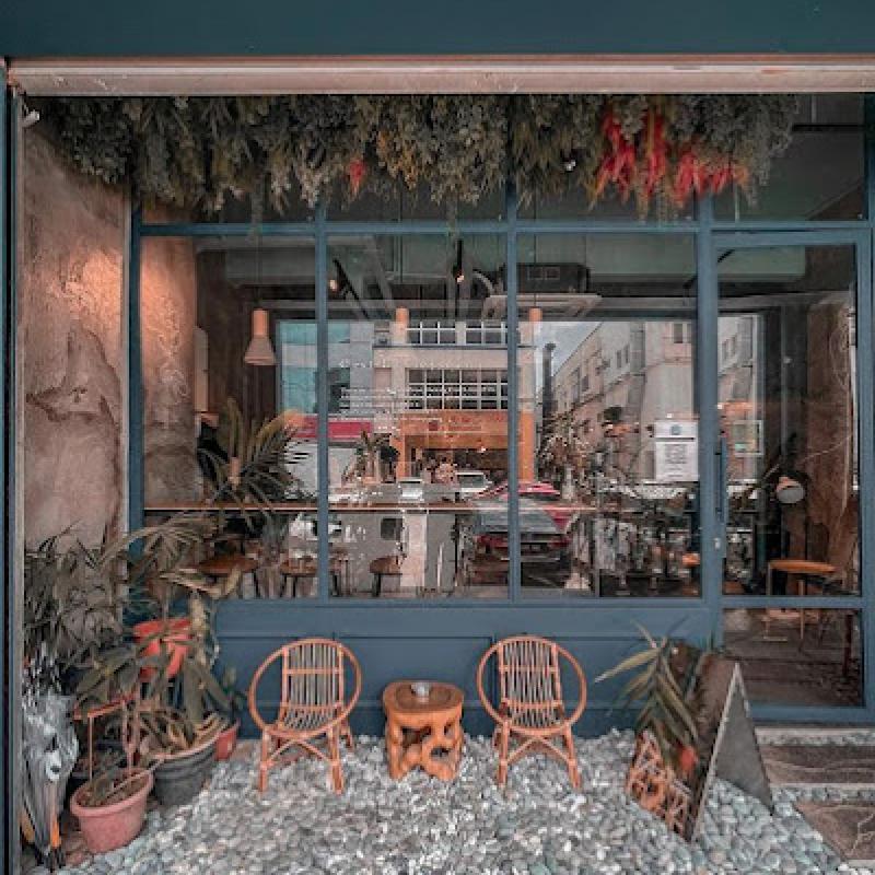 Top 10 Most Aesthetic Restaurants in Malaysia 2025 16 Cest-La-Vie-Cafe