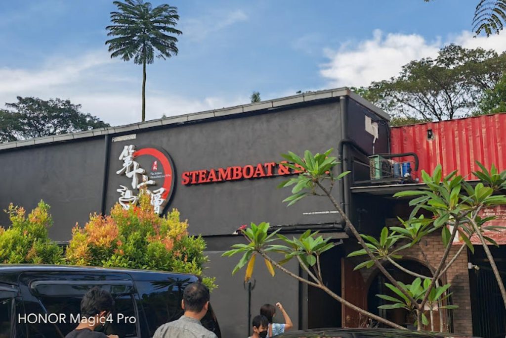 <strong>10 Restoran Stimbot Terbaik di Setapak 2025</strong> 12 DIYU-Steamboat-BBQ-The-Sixteen