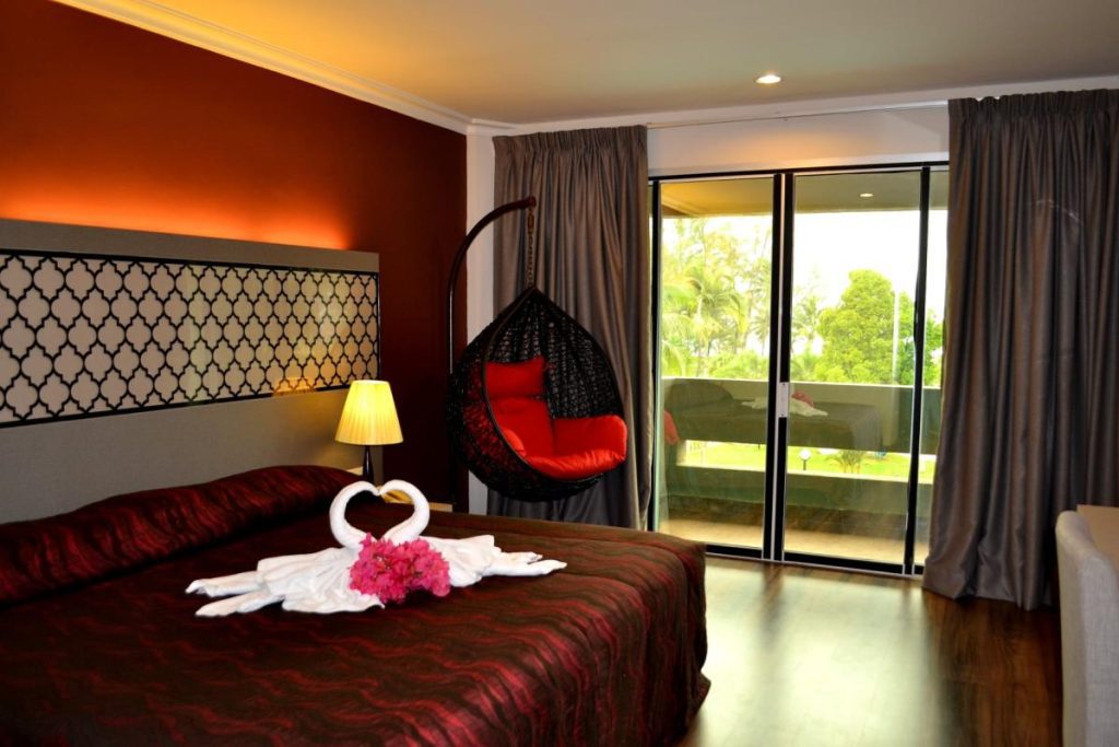 Top 6 Best Beach Resorts in Kuantan 2025 6 De-Rhu-Beach-Resort
