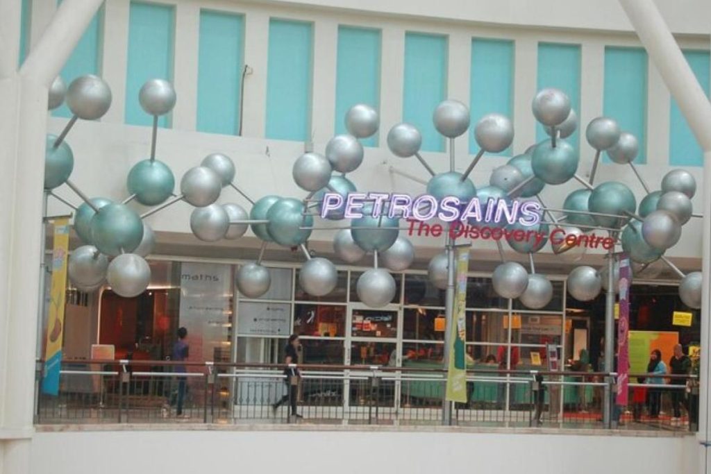 Top 10 Best Indoor Activities in Kuala Lumpur 2025 4 Exploring-Science-At-Petrosains